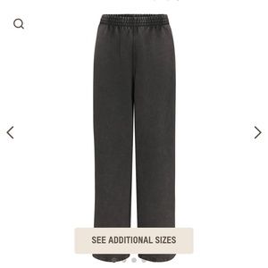 Skims sweatshirt and sweatpants set